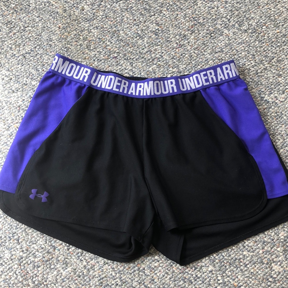 Under Armour Athletic Shorts w/ Built in Pocket